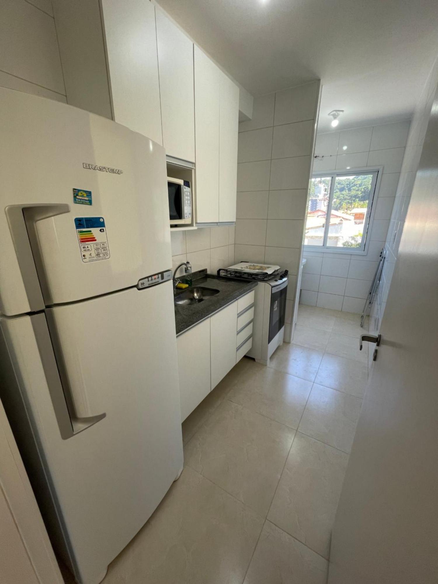 Apartamento Pratico A 850 Metros Da Praia Da Martim De Sa カラグァタトゥバ エクステリア 写真