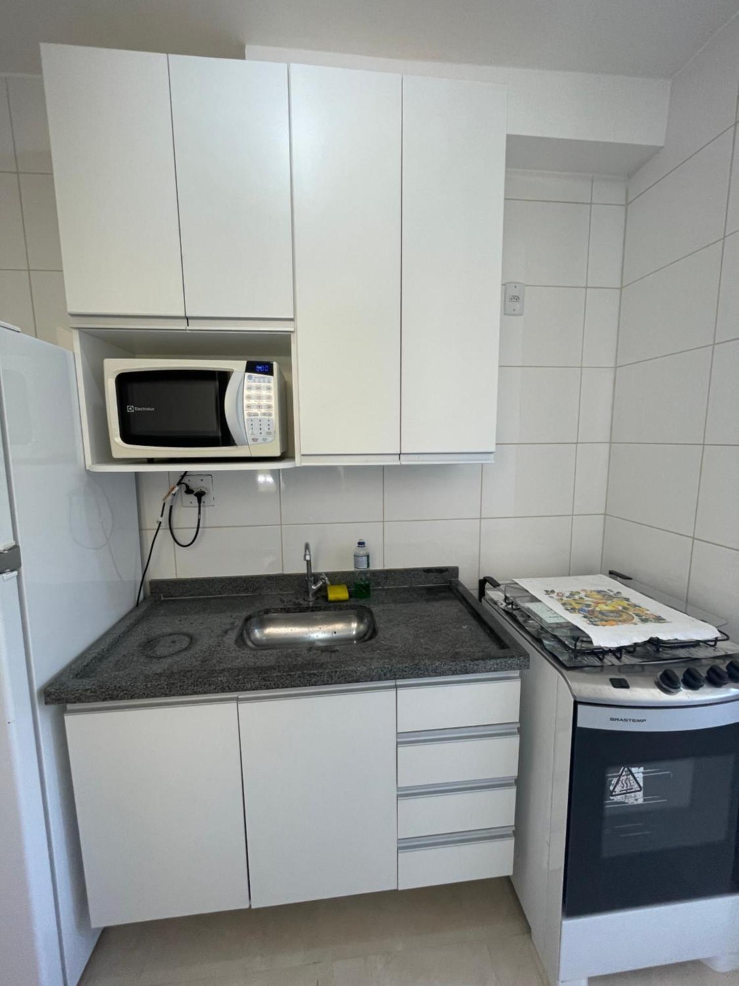 Apartamento Pratico A 850 Metros Da Praia Da Martim De Sa カラグァタトゥバ エクステリア 写真